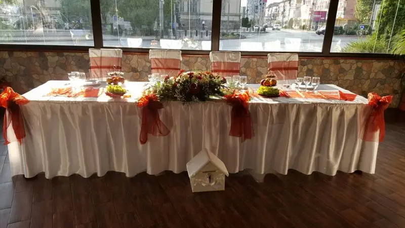 Restaurant nuntă Neamț – Restaurant Pietricica